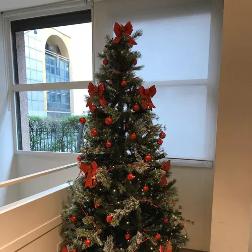 Alberi di Natale Brescia per uffici: decorazioni rosse - Il Lauro