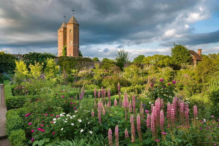 Giardini del castello Sissinghurst giardini all'inglese nella tenuta medievale - Il Lauro