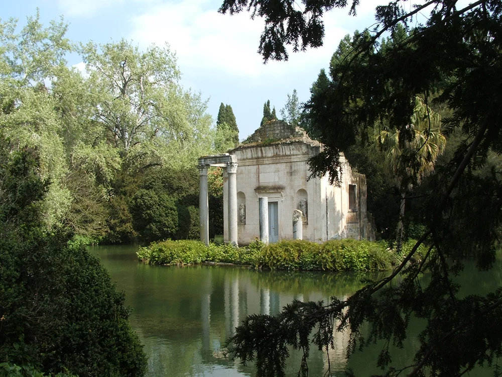 Giardino all'inglese della reggia di caserta - Il Lauro