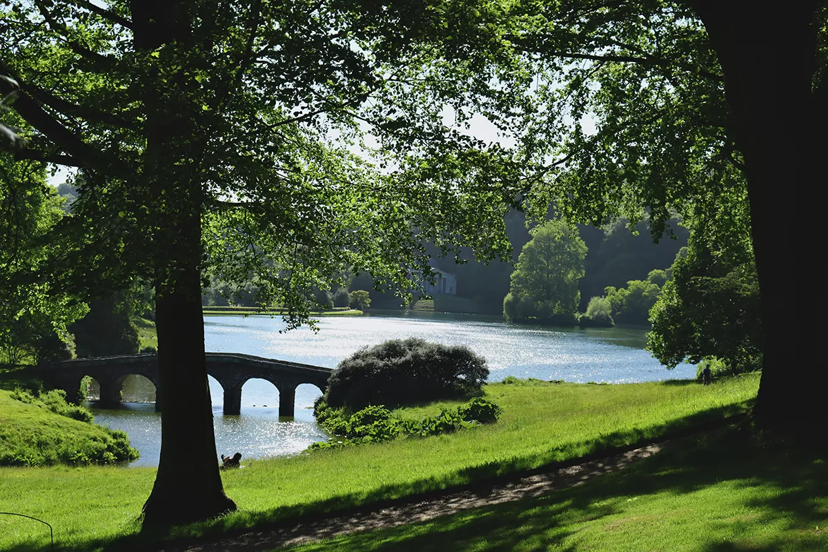 Giardino all'inglese: elementi acquatici - Il Lauro